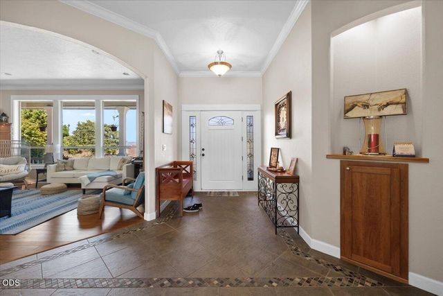 899 Old Stage Road, Medford, OR 97502