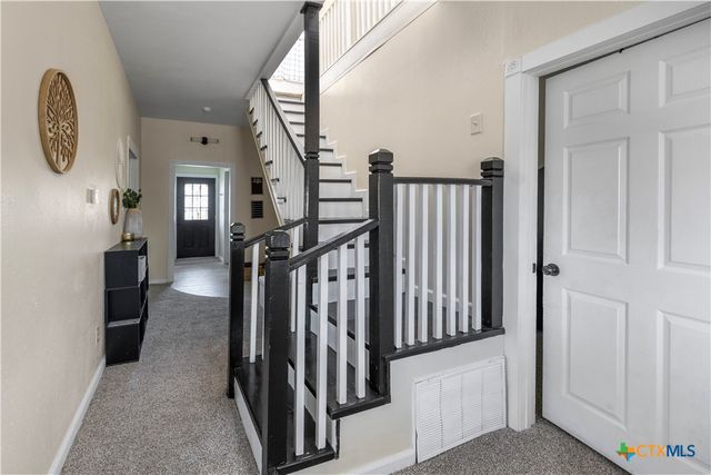 1002 E Commercial Street, Victoria, TX 77901