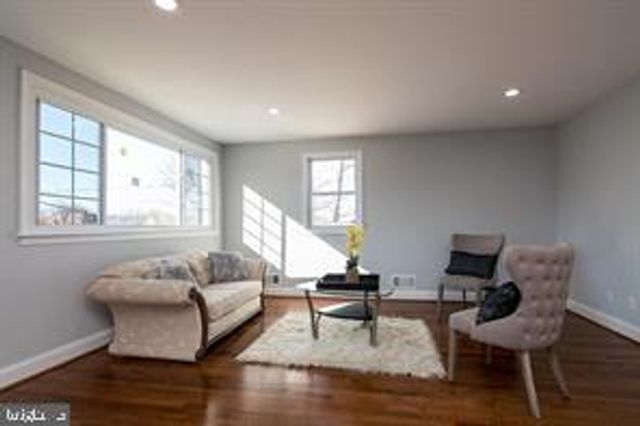 4706 HEATH ST, Capitol Heights, MD 20743