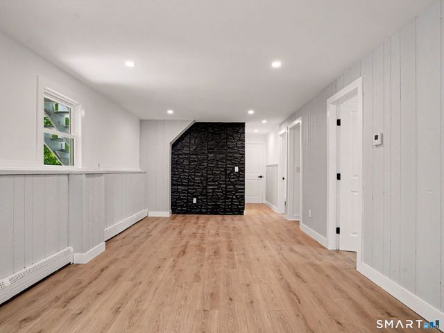 6 Eric Court, Norwalk, CT 06851