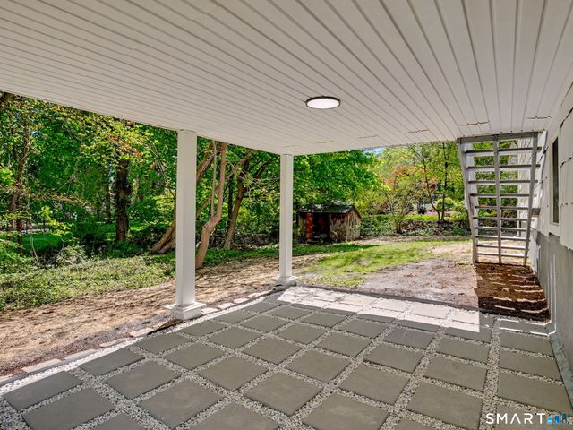 6 Eric Court, Norwalk, CT 06851
