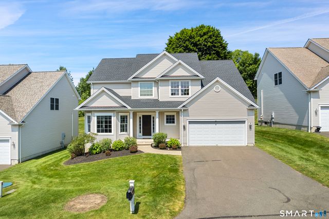 3 Tobins Court 3, Danbury, CT 06810