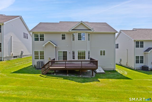 3 Tobins Court 3, Danbury, CT 06810