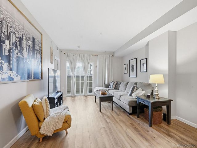 925 N Lincoln Street 4E, Denver, CO 80203