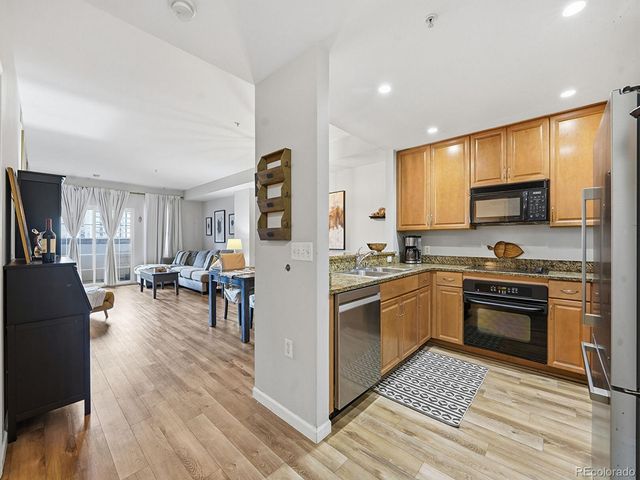 925 N Lincoln Street 4E, Denver, CO 80203