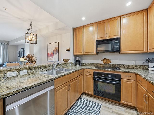 925 N Lincoln Street 4E, Denver, CO 80203