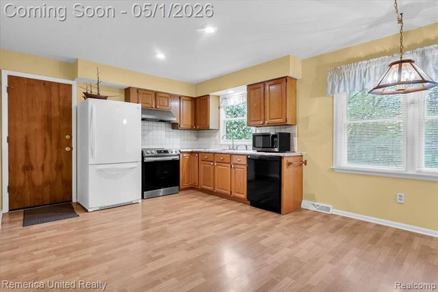 48901 Hanford Road, Canton, MI 48187