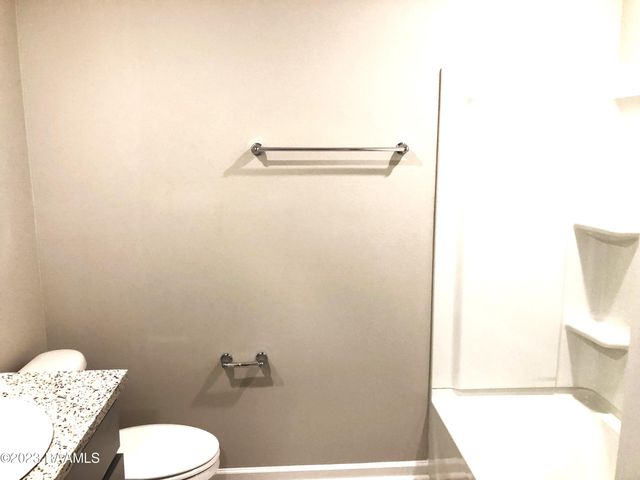 108 Abbeywood Court, Youngsville, LA 70592