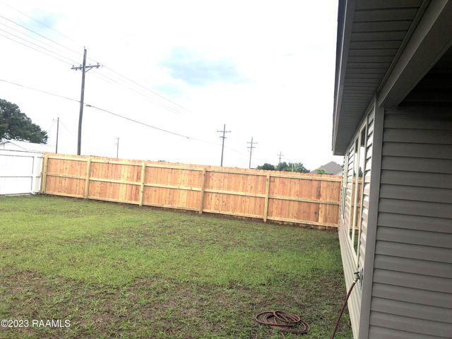 108 Abbeywood Court, Youngsville, LA 70592