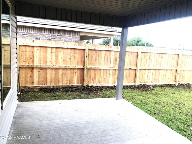 108 Abbeywood Court, Youngsville, LA 70592