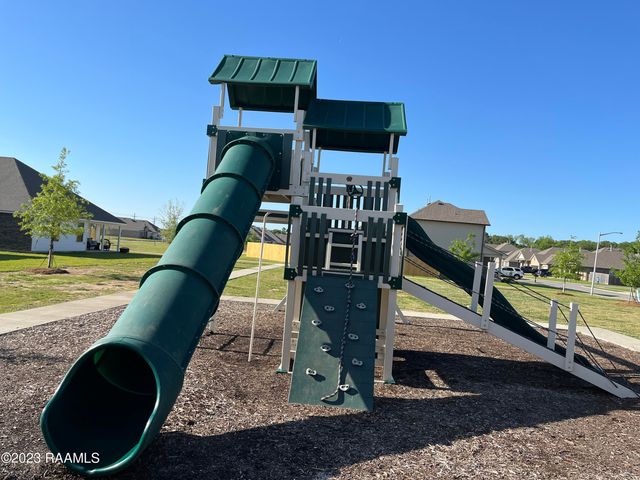 108 Abbeywood Court, Youngsville, LA 70592