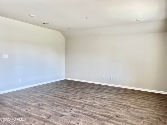 108 Abbeywood Court, Youngsville, LA 70592