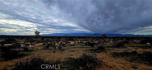 22500 E Avenue M, Lancaster, CA 93535