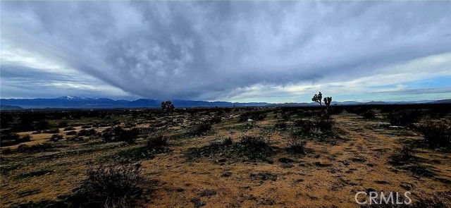 22500 E Avenue M, Lancaster, CA 93535