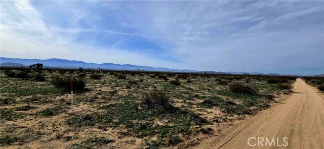 22500 E Avenue M, Lancaster, CA 93535