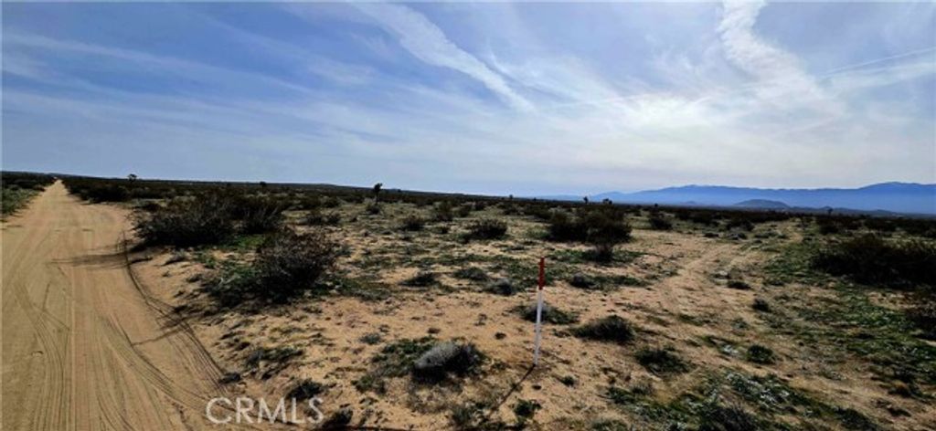 22500 E Avenue M, Lancaster, CA 93535