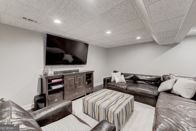 209 Cedar Drive, Peachtree City, GA 30269