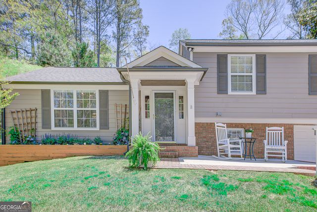 209 Cedar Drive, Peachtree City, GA 30269
