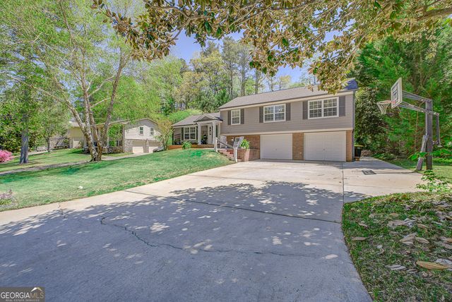 209 Cedar Drive, Peachtree City, GA 30269