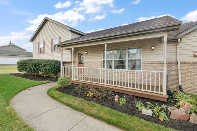 362 Kimrich Circle S, Valparaiso, IN 46385