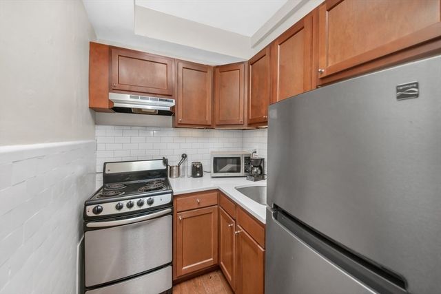 21 Beacon Street 6F, Boston, MA 02108