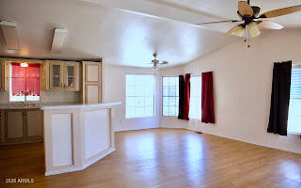 7810 W PEORIA Avenue 152, Peoria, AZ 85345 — photo 4