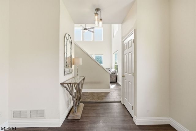 15 Aspen Ct, Hardyston Twp., NJ 07419