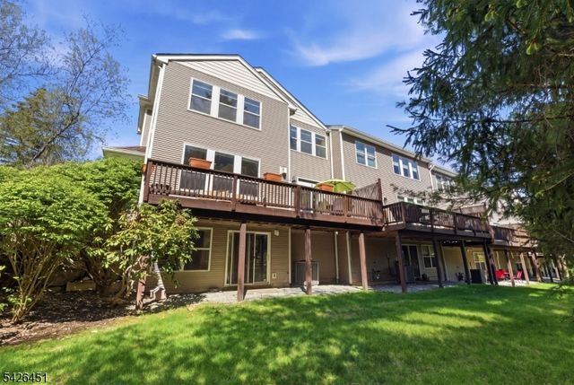 15 Aspen Ct, Hardyston Twp., NJ 07419