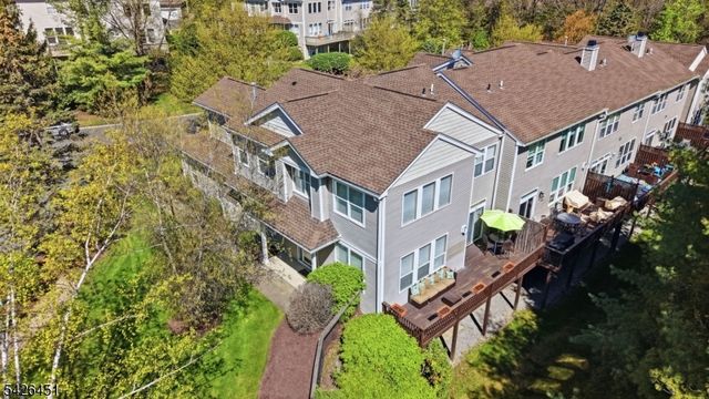 15 Aspen Ct, Hardyston Twp., NJ 07419