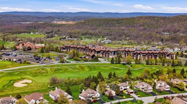 15 Aspen Ct, Hardyston Twp., NJ 07419