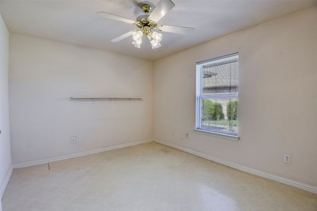311 Northgate Drive, Waxahachie, TX 75165
