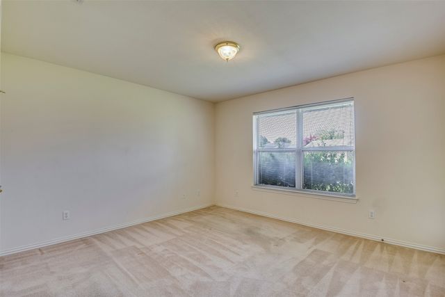 311 Northgate Drive, Waxahachie, TX 75165