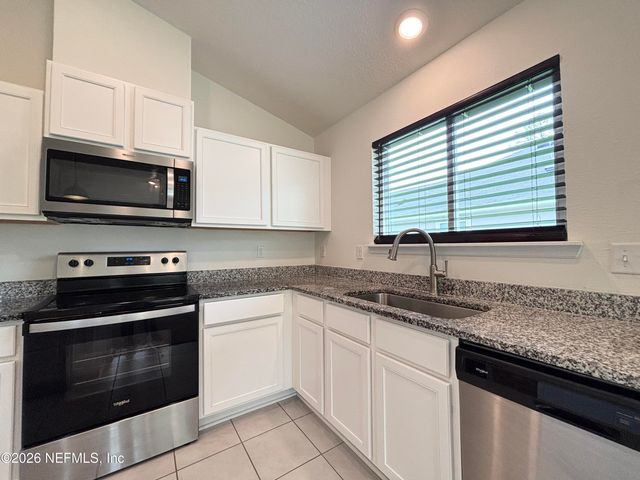 2894 WINDSOR LAKES Way, Green Cove Springs, FL 32043
