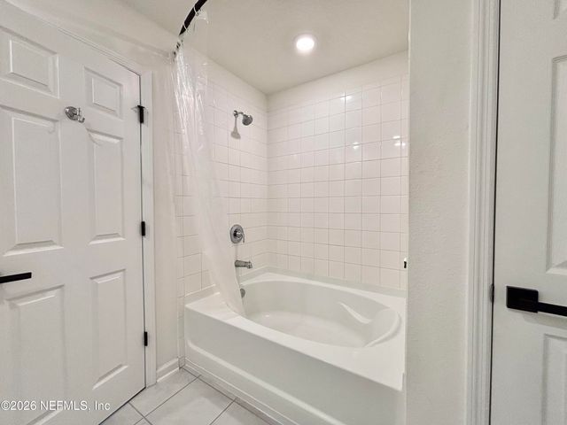 2894 WINDSOR LAKES Way, Green Cove Springs, FL 32043