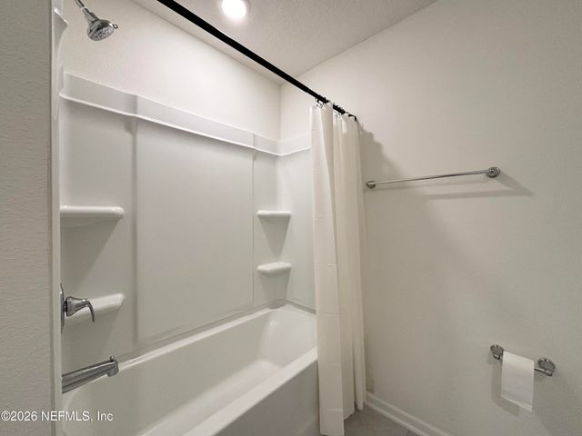 2894 WINDSOR LAKES Way, Green Cove Springs, FL 32043