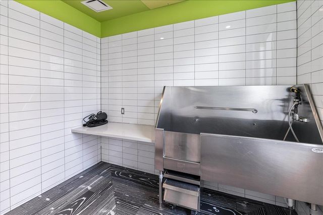 222 West Ave 2604, Austin, TX 78701