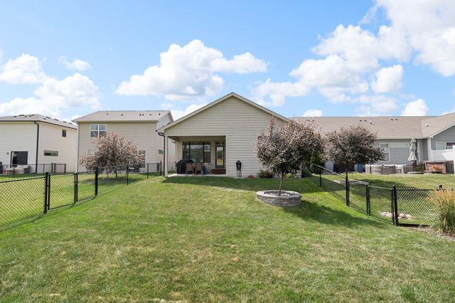 1909 NE Heritage Drive, Grimes, IA 50111