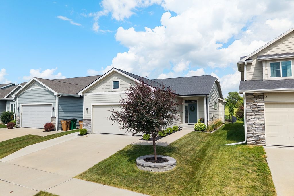 1909 NE Heritage Drive, Grimes, IA 50111