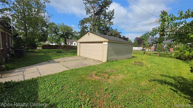 1172 Blackstone Street, Inkster, MI 48141