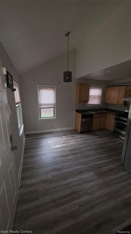 1172 Blackstone Street, Inkster, MI 48141