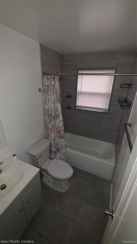 1172 Blackstone Street, Inkster, MI 48141