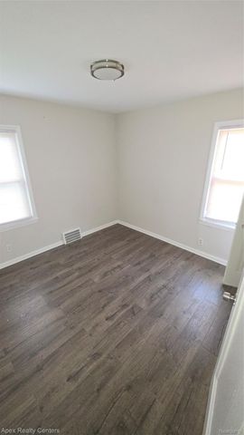 1172 Blackstone Street, Inkster, MI 48141