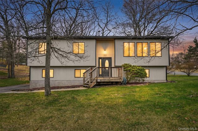 22 Cambridge Circle, Monroe, NY 10950