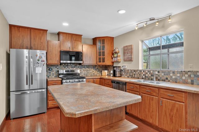 22 Cambridge Circle, Monroe, NY 10950