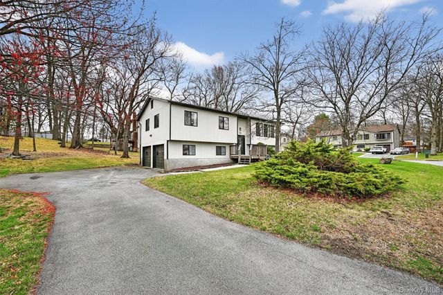 22 Cambridge Circle, Monroe, NY 10950