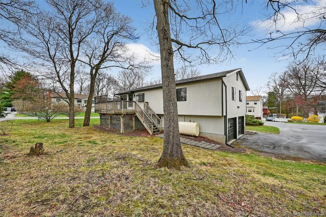 22 Cambridge Circle, Monroe, NY 10950