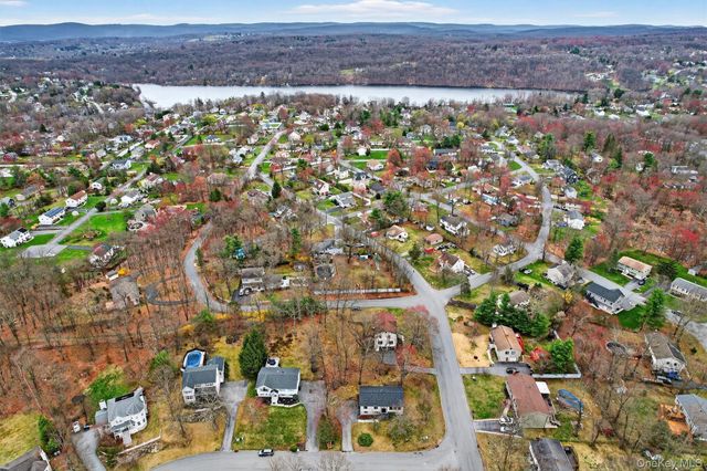 22 Cambridge Circle, Monroe, NY 10950