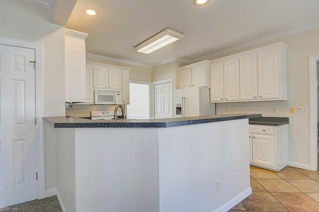 2808 Scaleboard CIR, Chesapeake, VA 23323