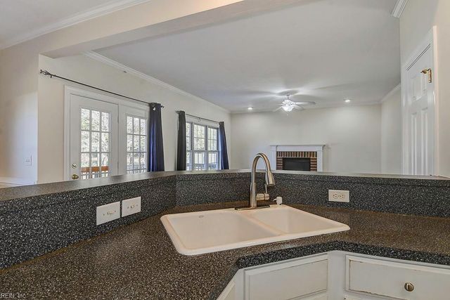 2808 Scaleboard CIR, Chesapeake, VA 23323