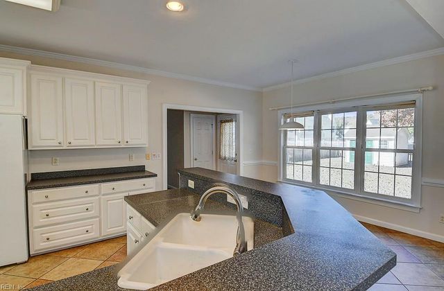 2808 Scaleboard CIR, Chesapeake, VA 23323